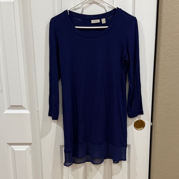 LOGO by Lori Goldstein Tops - LOGO Lori Goldsetein tunic - size XXS